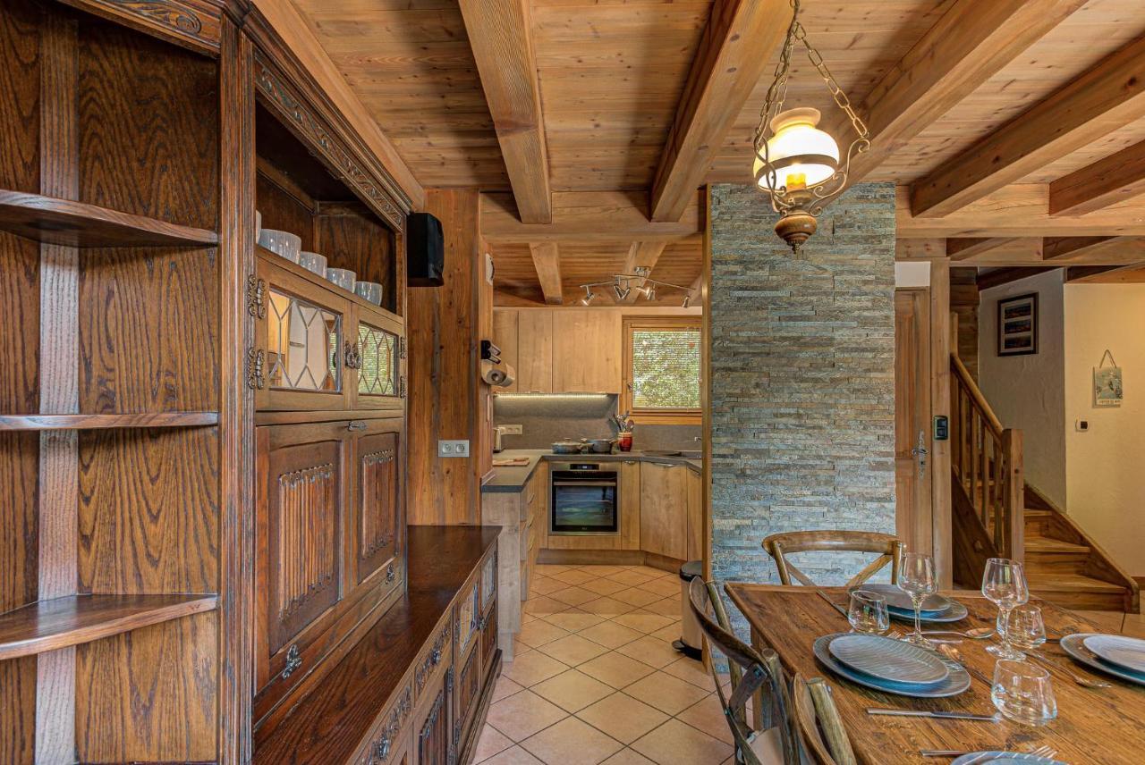 Chalet Blackbushe - Traditional Chalet - Alpes Travel - Sleeps 4-6 Les Houches Luaran gambar