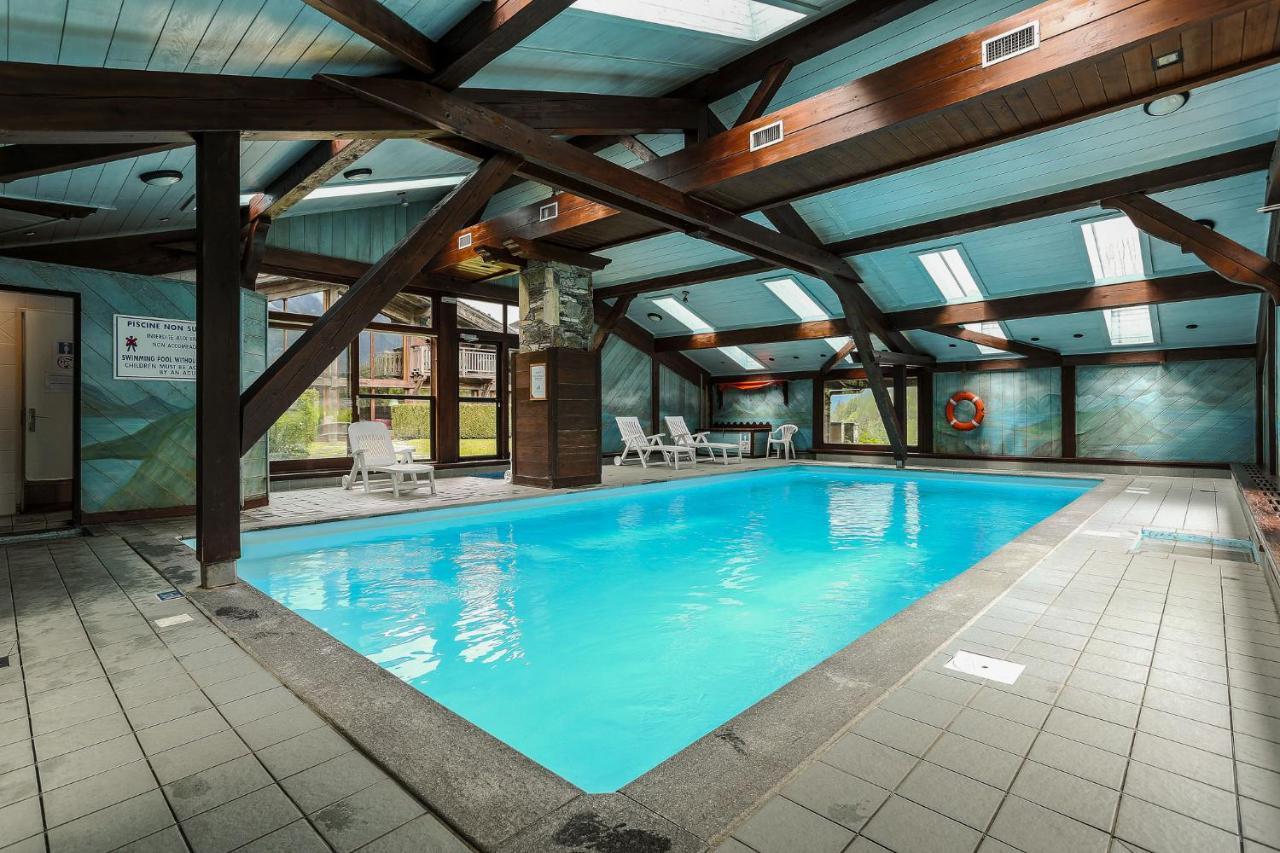 Chalet Blackbushe - Traditional Chalet - Alpes Travel - Sleeps 4-6 Les Houches Luaran gambar