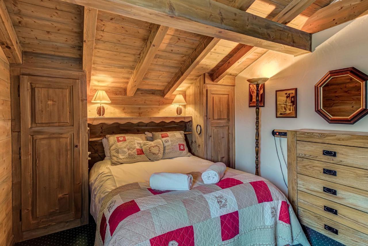 Chalet Blackbushe - Traditional Chalet - Alpes Travel - Sleeps 4-6 Les Houches Luaran gambar